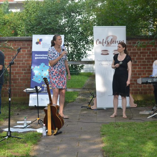 „Musikalischer Crêpes-Nachmittag“ mit „2 cafés longs“, Michael Gößler und Anabelle Hund